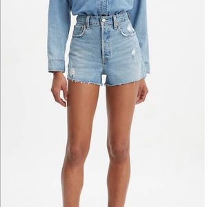 NWT LEVI'S Ribcage Denim Shorts Size 27